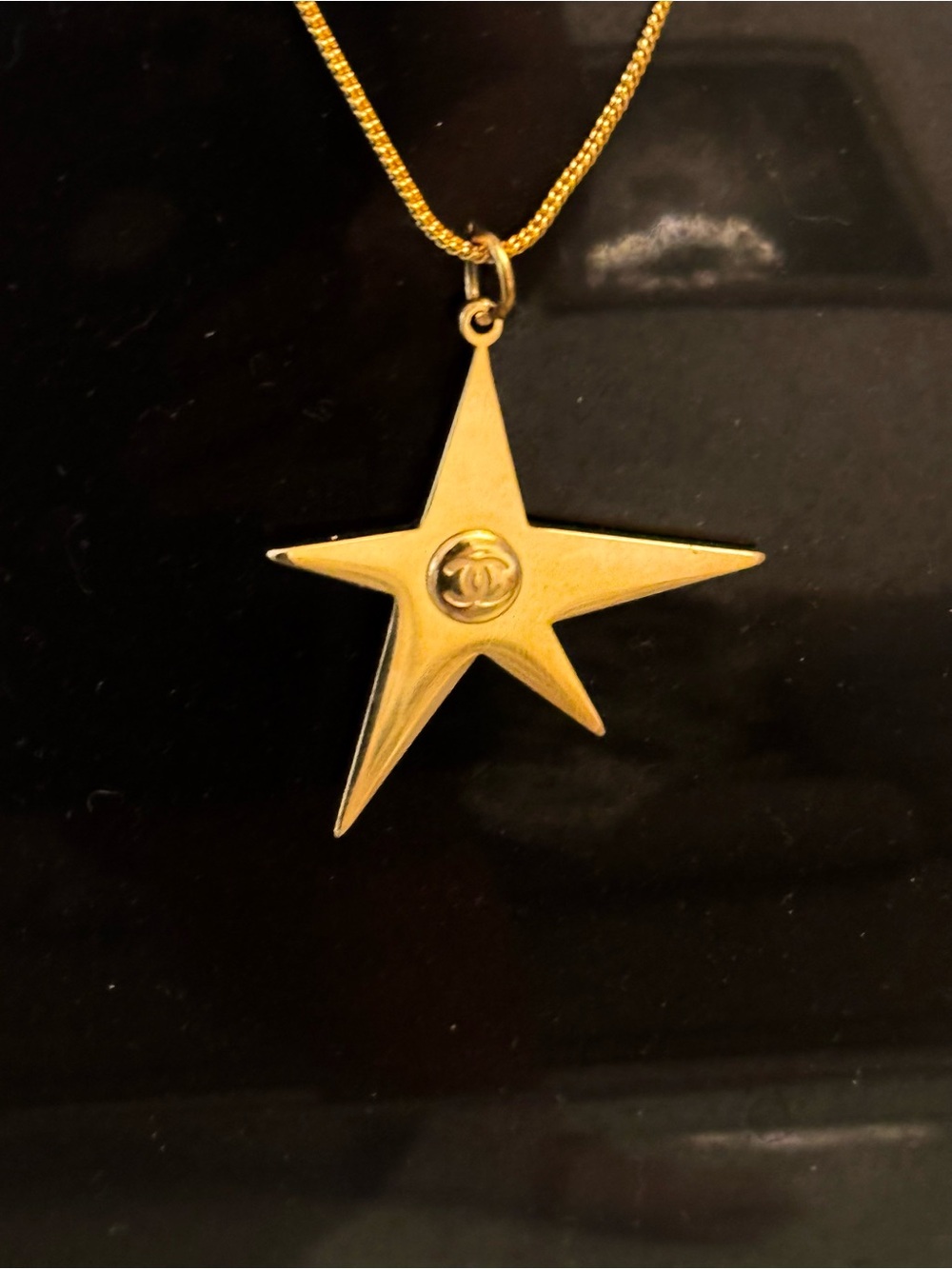 Authentic &Original !CHANEL Gold Star Charm large with a beautiful gold chain - Picture 10 of 13